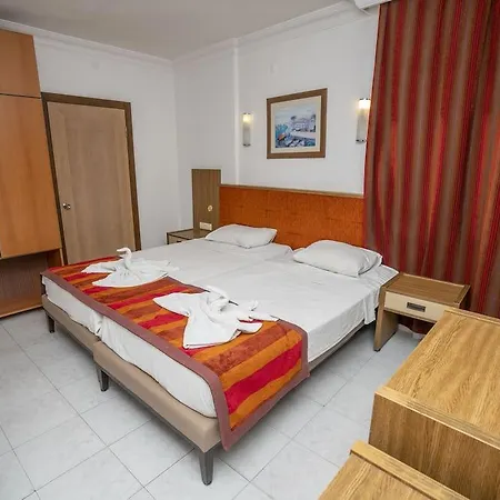 Carmen Apart-hotel 3*